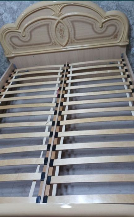 Кровать двуспальная 160*200