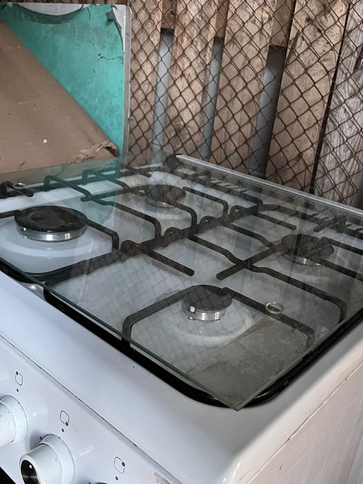 Продам газовую плиту