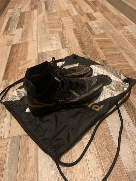 ПРОФЕСИОНАЛНИ Бутонки Nike Phantom