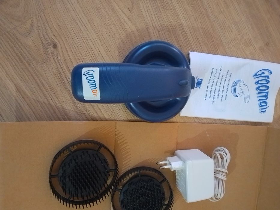 Електрическа четка за кучета