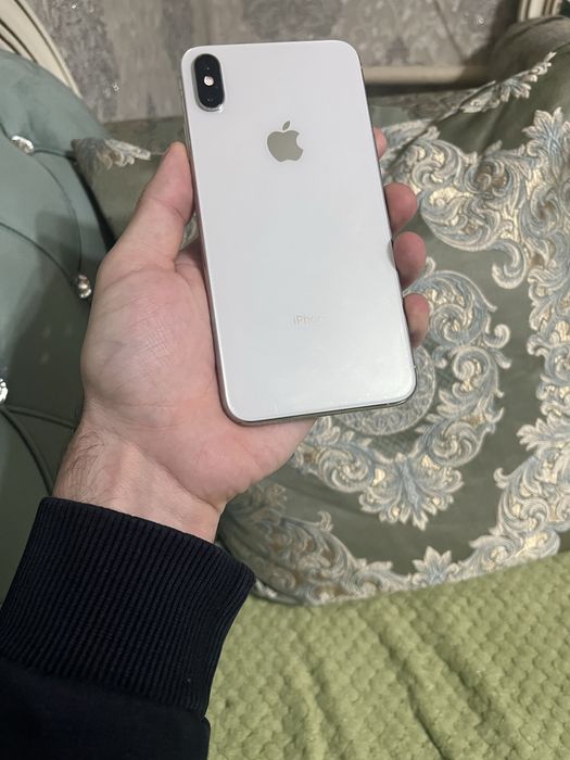 Продам телефон Айфон XS Max 256 Gb