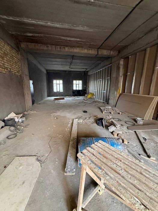 Продаётся Нежилое!  Узбум, Alfraganus  Новостройка  1-Линия 126м2