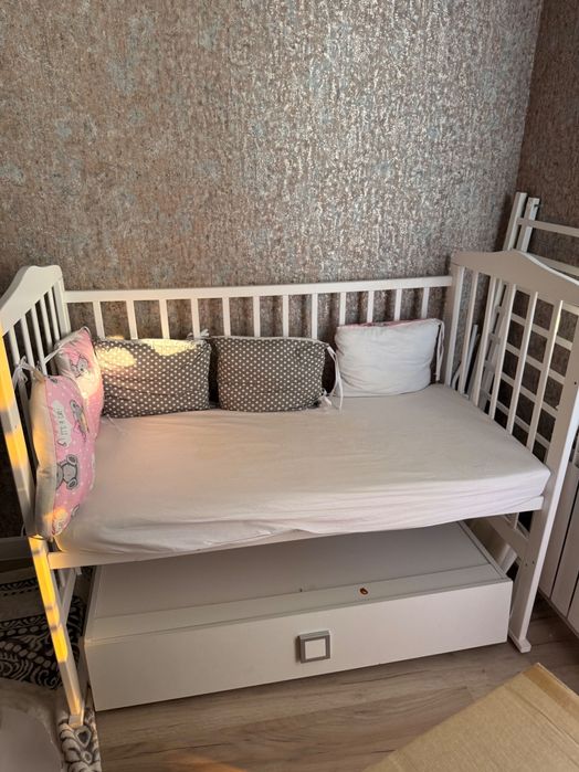 Детская кровать-качалка б/у