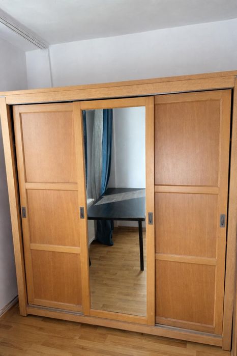 Dulap haine dormitor 3