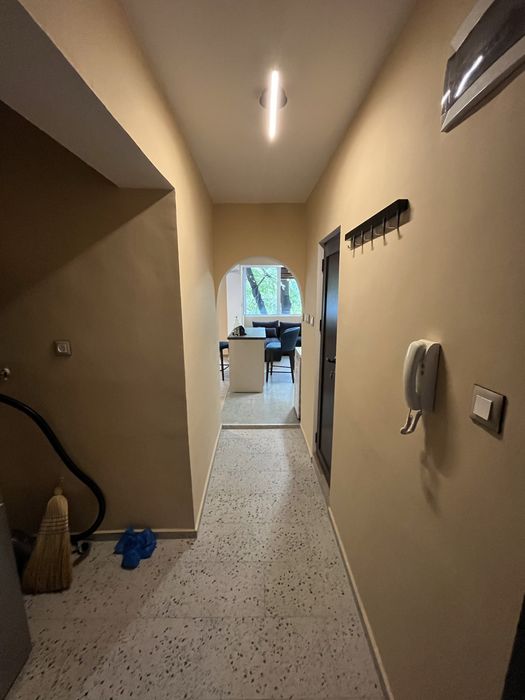 Дава се под наем Двустаен апартамент в Варна, Спортна зала - 50 кв.м за 433.5 € - Снимка #1