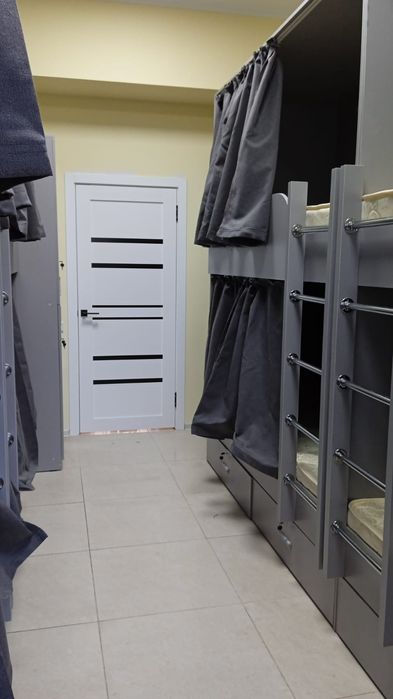 Хостел (Жандосова-Правды)