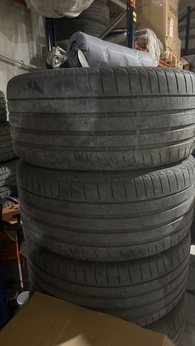 Продавам летни гуми BRIDGESTONE POTENZA SPORT 295/35/R21 107Y DOT 2022г.