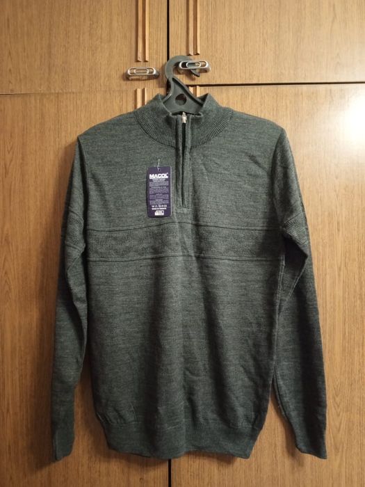 Мужские кофты и свитеры