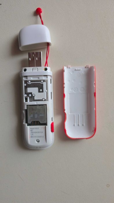Modem stick USB 3G, model K4510, viteza HSPA+ de până la 28,8 Mbps