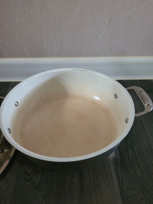 Продам разные кастрюли