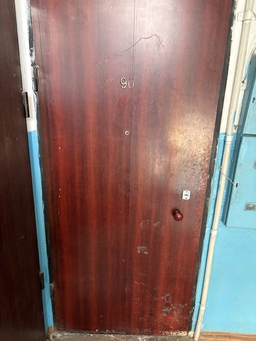 Железная дверь б/у