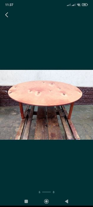 круглый столик для топчана