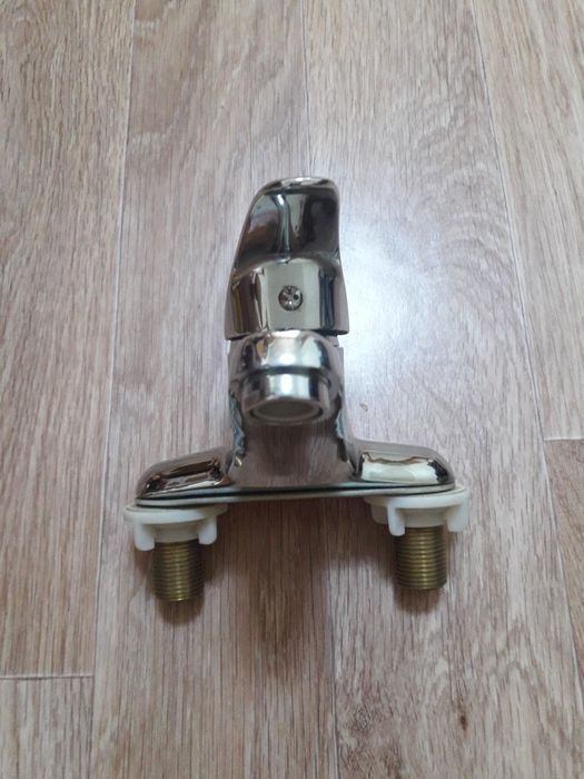 Продам Смесители.