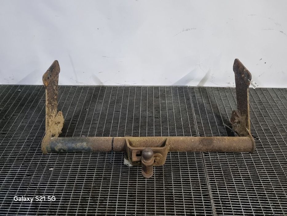 Carlig remorcare Nissan Navara D22 1998 - 2004 SUV 4 Usi (1423)