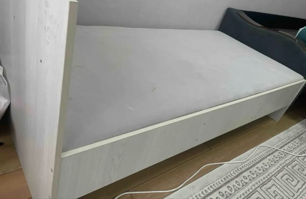 Кровать тахта серый