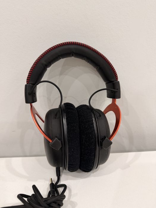 Продам наушники HyperX Cloud II