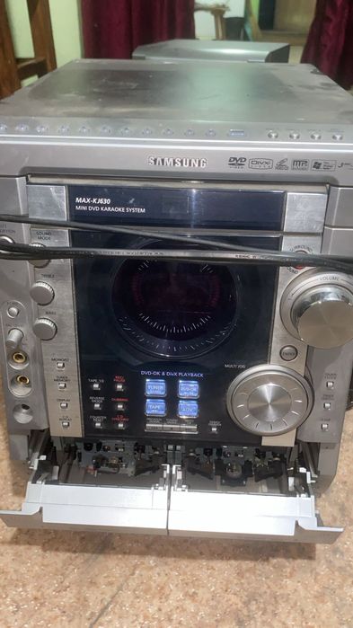 Музыкальный центр