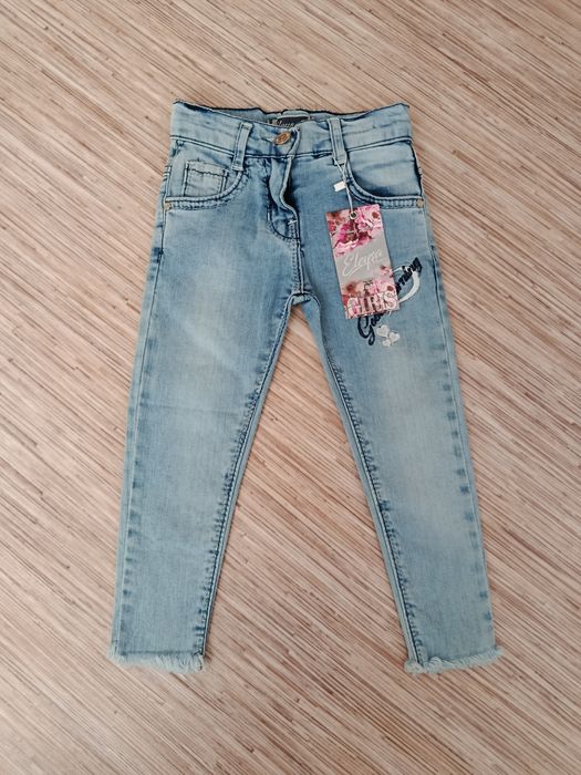 Продам джинсы и штаны на девочек и мальчиков.