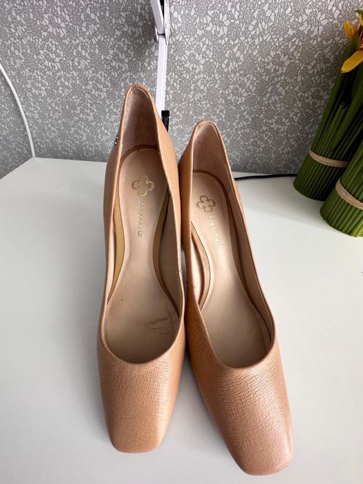 Отдам туфли даром