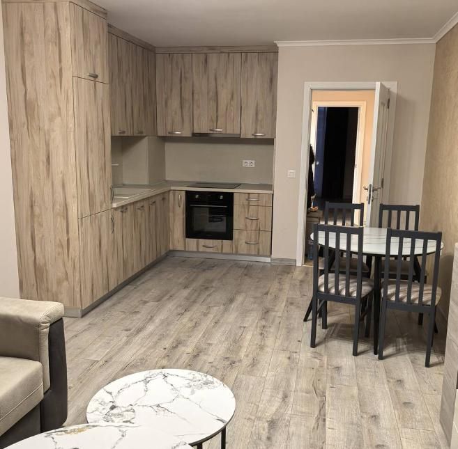 Дава се под наем Двустаен апартамент в Пловдив, Христо Смирненски - 75 кв.м за 650 € - Снимка #1