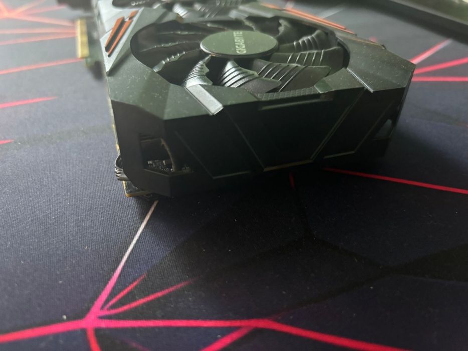 Продам видеокарту для компьютера