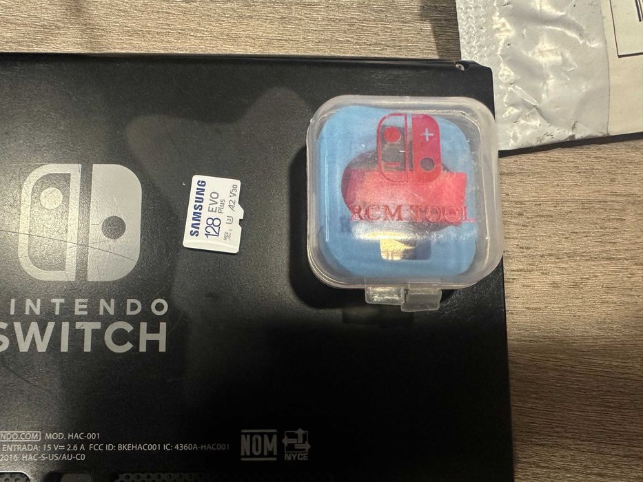 Продам Nintendo Switch (первая ревизия rev 1)