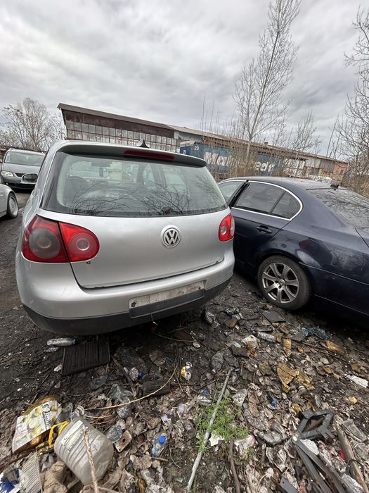 Golf 5 на части