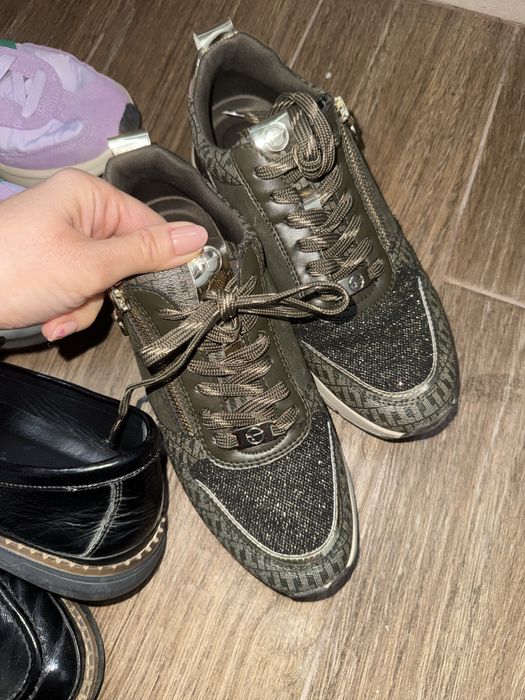 Adidas,New Balance,Tamaris