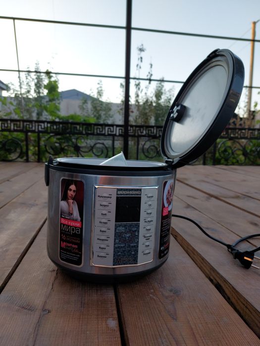 Мультиварка Redmond