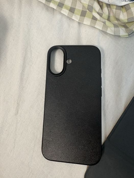 Iphone 16 128 gb 94 sanatate baterie vine si cu huse