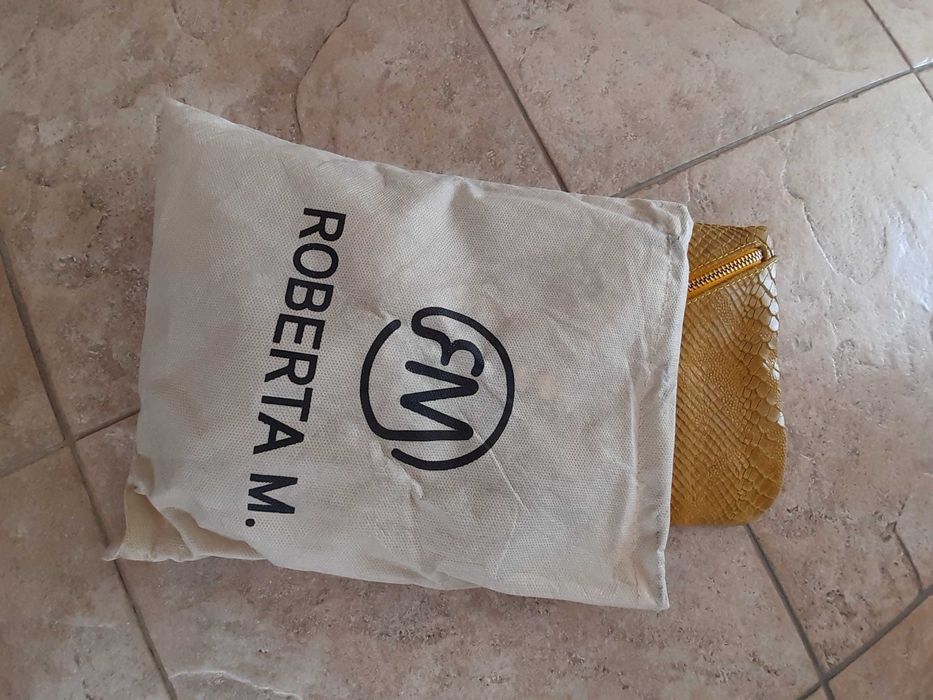 кожена малка чанта