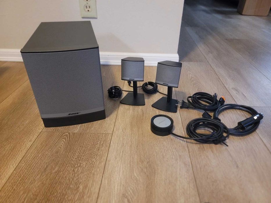 Като нова система Bose Companion 3 Series II 2.1  тонколони стерео уредба