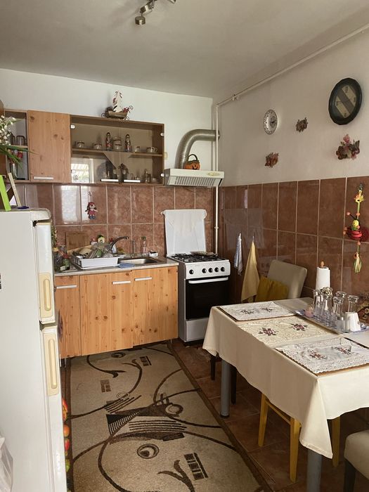 Casa de inchiriat la pret de Apartament
