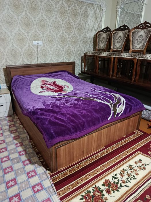 Продаётся двухспальная кровать.