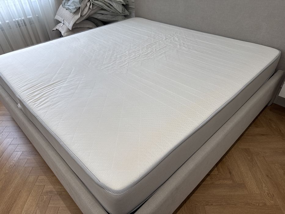 Продам матрас Аскона 200х200