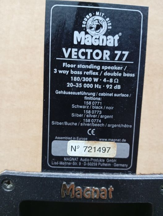 Тонколони MAGNAT VECTOR -77 най-големите от серията