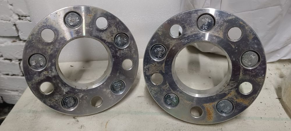 Продам проставки ступичные