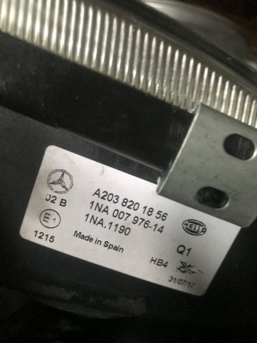 Proiector ceata Mercedes C Class W203 A2038201856