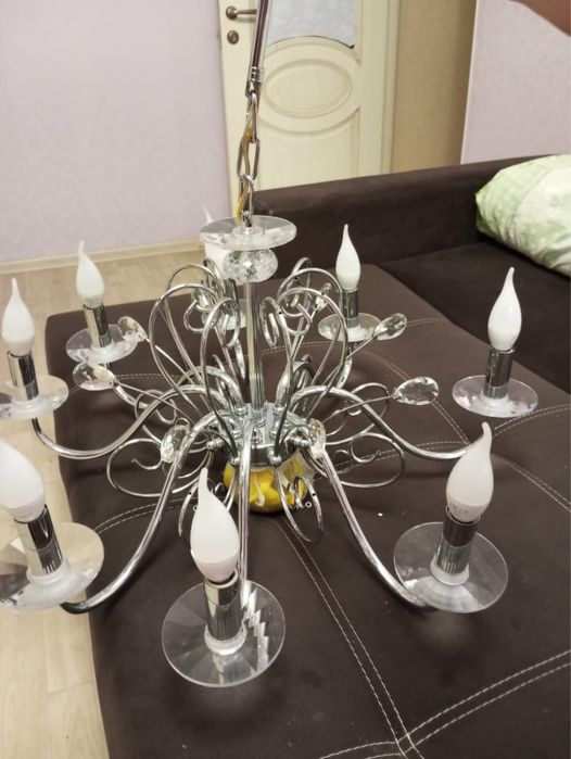 Люстра серебристая срочно продам