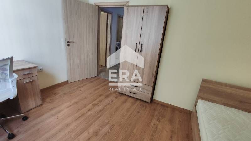 Дава се под наем Тристаен апартамент в Варна, Зимно кино Тракия - 95 кв.м за 647.7 € - Снимка #3