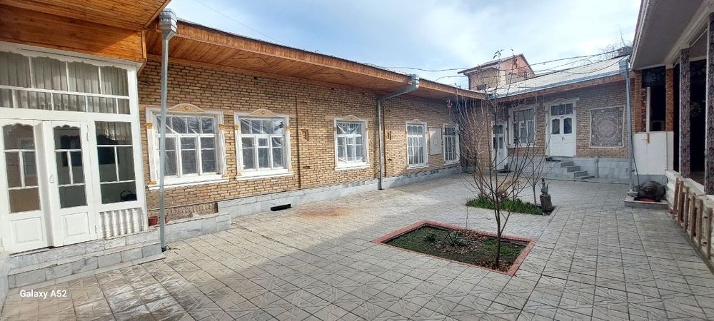 UY SOTILADI REGISTONDA non bozorchani arqasida Dari zanjir mahalasida