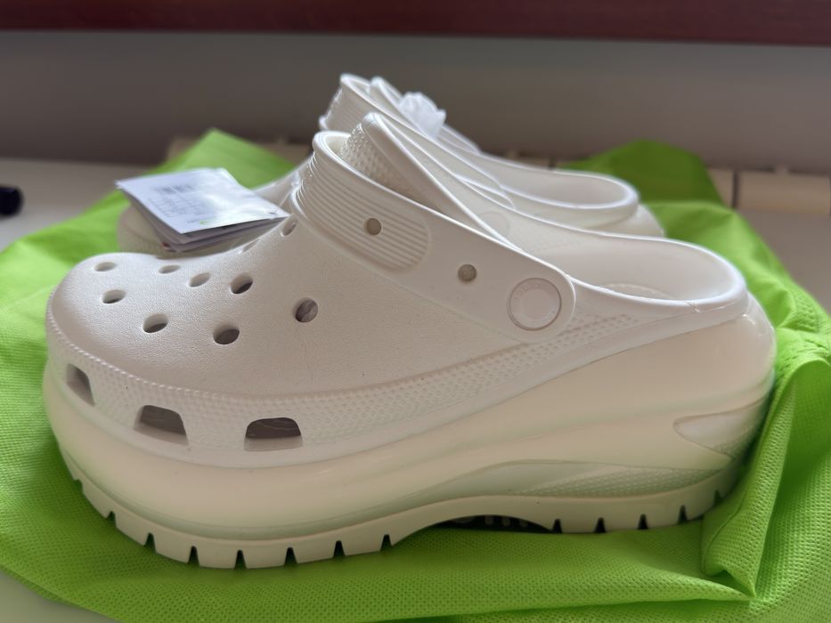 Новые Crocs Classic Mega Crush Clog