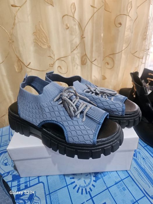 Обувь туфли разные