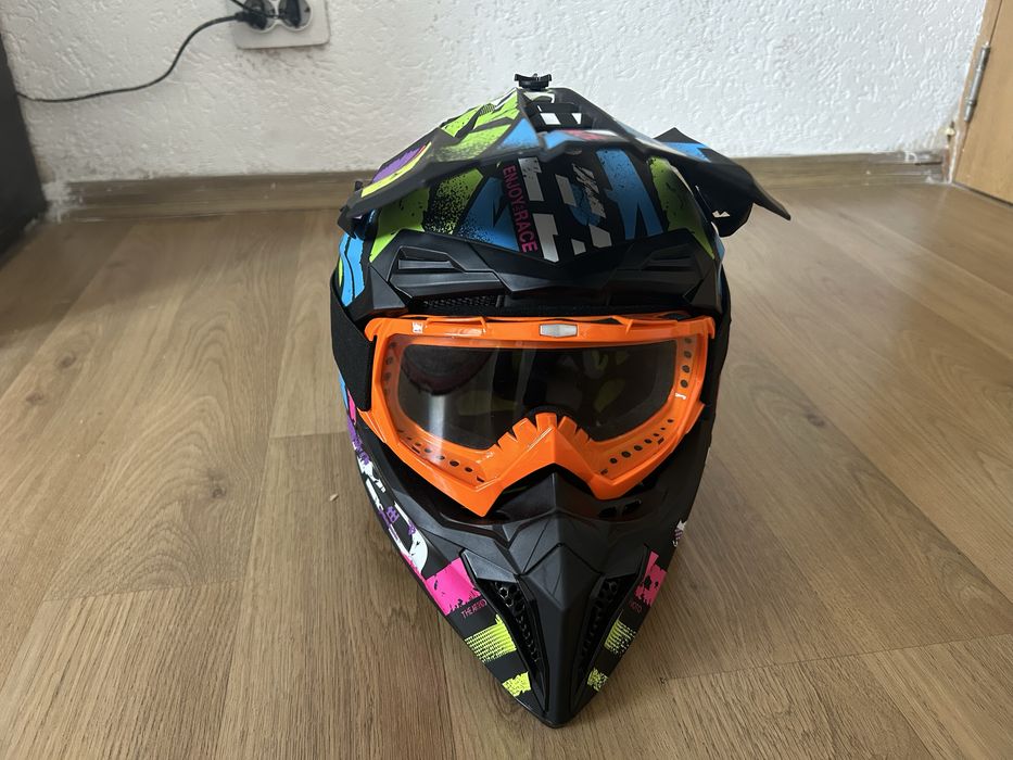 Vand casca + ochelari