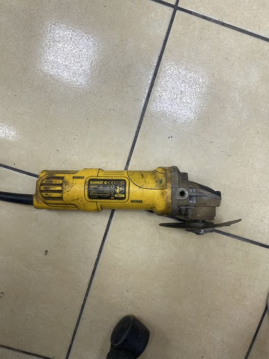 Болгарка DeWalt DWE4051 (osp)