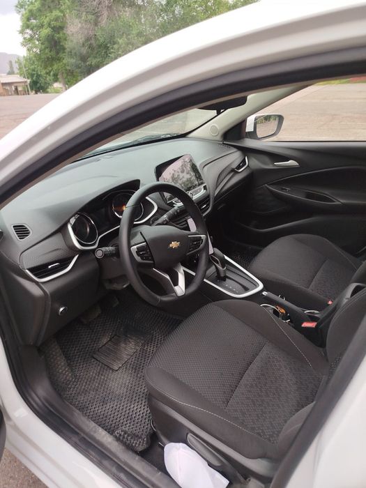 Chevrolet Onix 2026 — 3