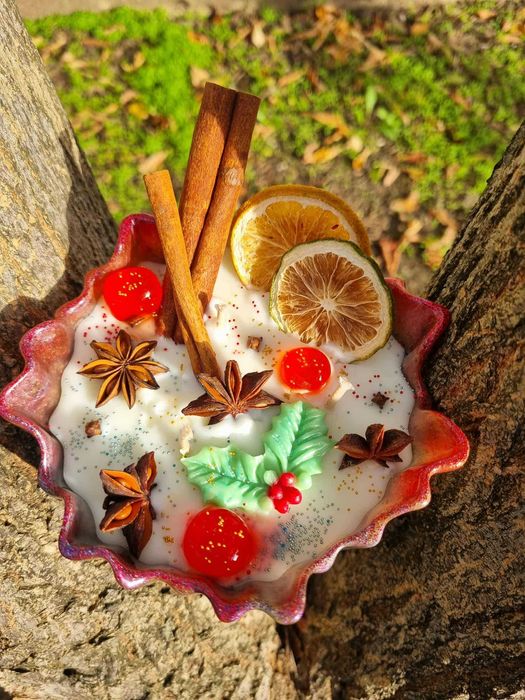 Lumanari parfumate in recipiente din rasina epoxidica reutilizabile