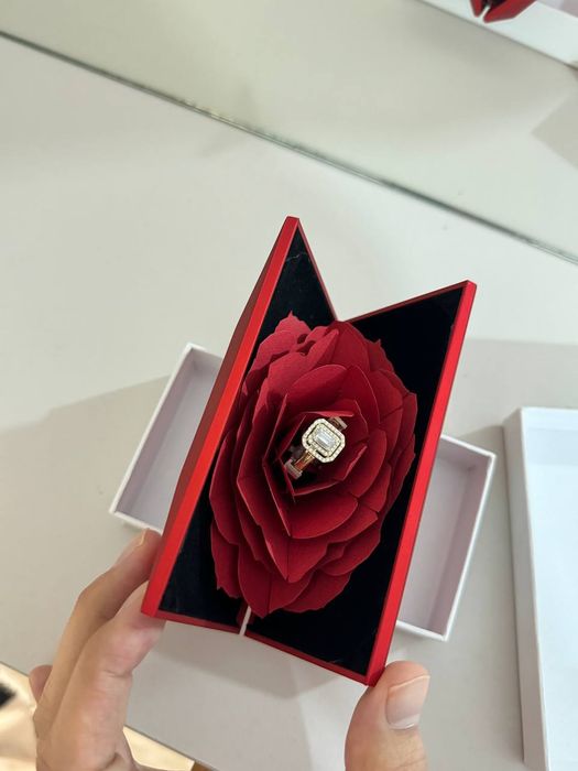 Футляр шкатулка в виде сердца для предложения