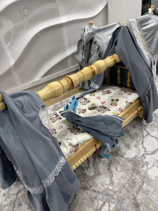 Бесик жасауымен, колыбель