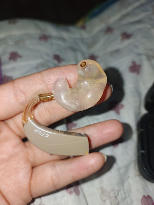 Слуховой аппарат Phonak flash